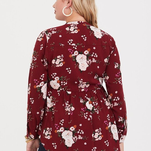 Emma Babydoll Challis Button-Front Tunic 4X - Picture 2 of 9